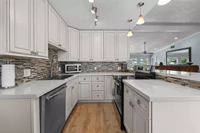 581 12th Street, Key Colony, FL 33051 - Photo 16