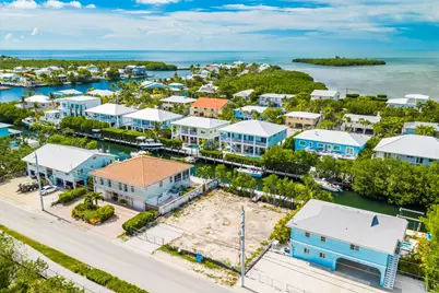9966 Aviation Boulevard, Marathon, FL 33050 - Photo 2