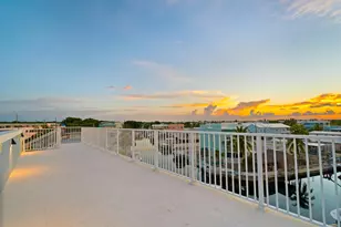 1642 Churchill Downs, Key Largo, FL 33037 - Photo 28