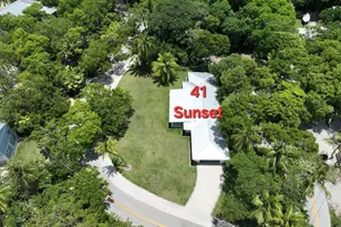 41 Sunset Rd, Key Largo, FL 33037 - Photo 1