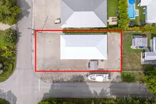 16 Jewfish Ave, Key Largo, FL 33037 - Photo 2