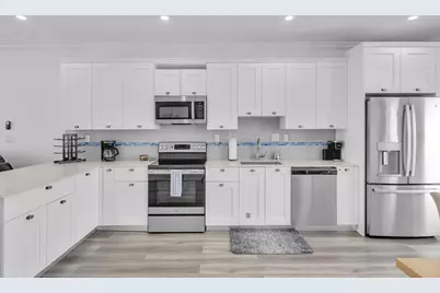 501 E Ocean Drive #9, Key Colony, FL 33051 - Photo 8