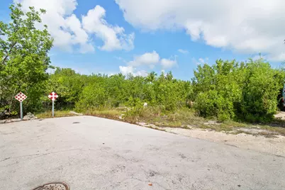 27305 Guadaloupe Lane, Ramrod Key, FL 33042 - Photo 6