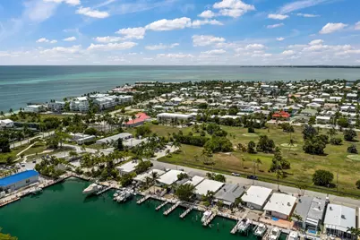 8 7th Street, Key Colony, FL 33051 - Photo 36