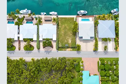 122 N Indies Drive, Duck Key, FL 33050 - Photo 2