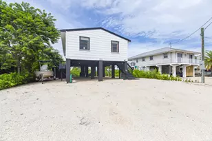 74 Pelican Ln, Big Pine Key, FL 33043 - Photo 1