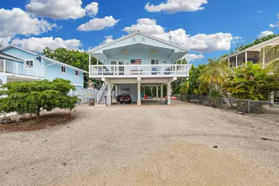 425 Mahogany Avenue, Key Largo, FL 33037 - Photo 1