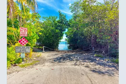 19590 Tequesta Street, Sugarloaf Key, FL 33042 - Photo 36
