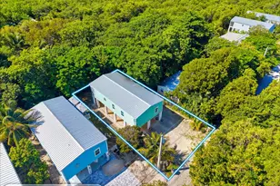 19590 Tequesta St, Sugarloaf Key, FL 33042 - Photo 30