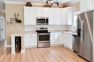19590 Tequesta St, Sugarloaf Key, FL 33042 - Photo 6