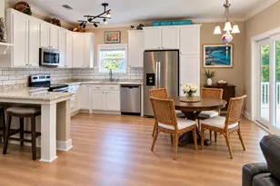 19590 Tequesta St, Sugarloaf Key, FL 33042 - Photo 4