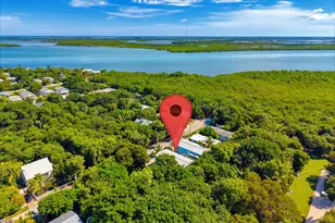 19590 Tequesta St, Sugarloaf Key, FL 33042 - Photo 30