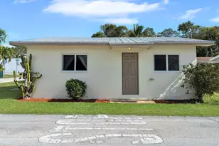 62 Silver Springs Dr, Key Largo, FL 33037 - Photo 1