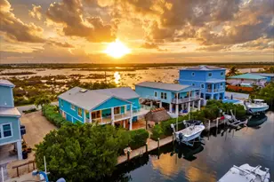 569 Pirates Rd, Little Torch Key, FL 33042 - Photo 1
