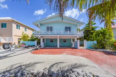 667 E Caribbean Drive, Summerland Key, FL 33042 - Photo 2