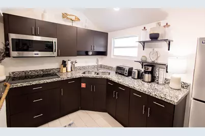 1501 Truman Avenue, Key West, FL 33040 - Photo 2
