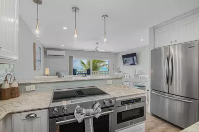 755 W Ocean Drive #7, Key Colony, FL 33051 - Photo 10
