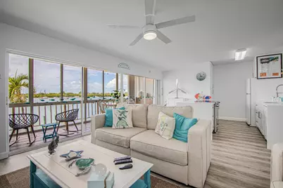 303 Sombrero Boulevard #207, Marathon, FL 33050 - Photo 6