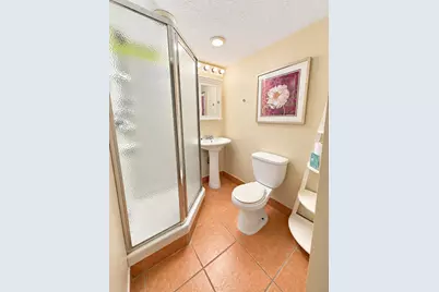 79901 Overseas Highway #APT 220, Upper Matecumbe Key Islamorada, FL 33036 - Photo 14