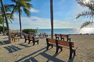 133 8th St, Key Colony, FL 33051 - Photo 40