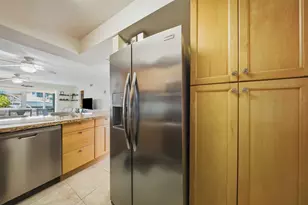 389 N Anglers Dr, Marathon, FL 33050 - Photo 18