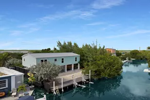 49 Blue Water Dr, Lower Sugarloaf Key, FL 33040 - Photo 4
