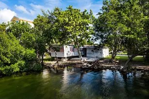 6 Beach Dr, Lower Sugarloaf Key, FL 33040 - Photo 8