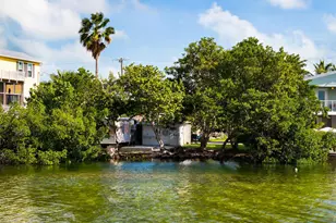 6 Beach Dr, Lower Sugarloaf Key, FL 33040 - Photo 6