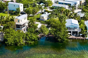6 Beach Dr, Lower Sugarloaf Key, FL 33040 - Photo 10
