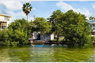 6 Beach Drive, Lower Sugarloaf Key, FL 33040 - Photo 8
