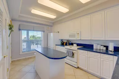 5960 Peninsular Avenue #210, Stock Island, FL 33040 - Photo 10