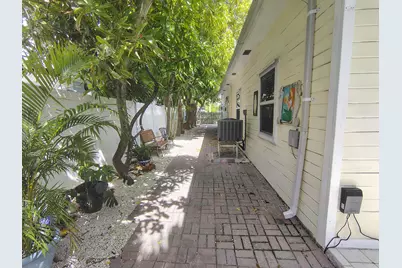 5435 5th Avenue, Key West, FL 33040 - Photo 20