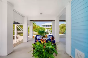27307 Martinique Ln, Ramrod Key, FL 33042 - Photo 4
