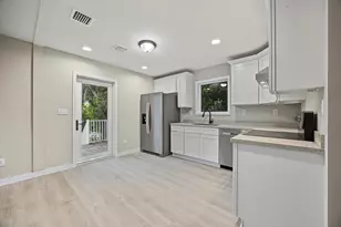 13 Ocean View Blvd, Key Largo, FL 33037 - Photo 10