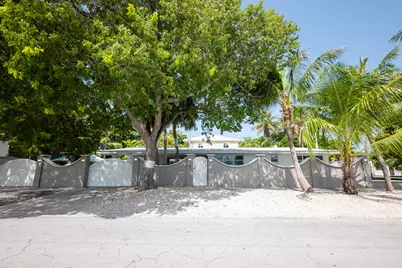 1414 18th Street, Key West, FL 33040 - Photo 2