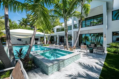 16 Avacado Street, Upper Matecumbe Key Islamorada, FL 33036 - Photo 2