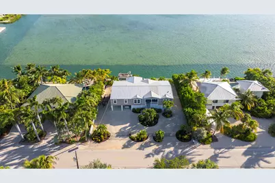 265 S Point Drive, Sugarloaf Key, FL 33042 - Photo 4