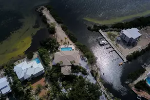 80 Ocean Front Dr, Key Largo, FL 33037 - Photo 4