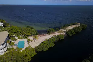 80 Ocean Front Dr, Key Largo, FL 33037 - Photo 32