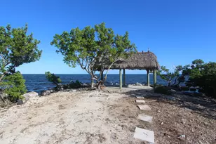 80 Ocean Front Dr, Key Largo, FL 33037 - Photo 68