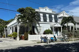 828 White St, Key West, FL 33040 - Photo 1