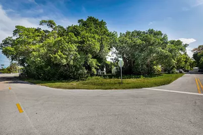 204 Ocean Boulevard, Key Largo, FL 33070 - Photo 1