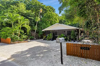 1044 Gibraltar Road, Key Largo, FL 33037 - Photo 1
