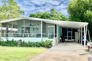 611 N Emerald Dr, Key Largo, FL 33037 - Photo 1