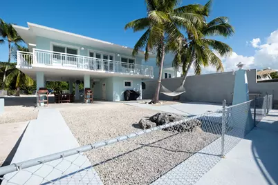 105 Caloosa Street, Plantation Key, FL 33070 - Photo 1