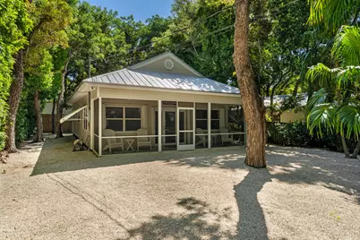 150 Apache Street, Plantation Key, FL 33070 - Photo 1
