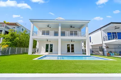 226 S Coconut Palm Boulevard, Plantation Key, FL 33070 - Photo 1