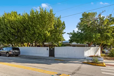 1221 20th Street, Key West, FL 33040 - Photo 1