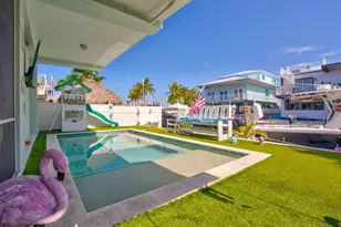 19 Avenue D, Key Largo, FL 33037 - Photo 1