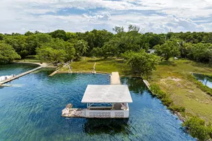 101720 Overseas Hwy, Key Largo, FL 33037 - Photo 1